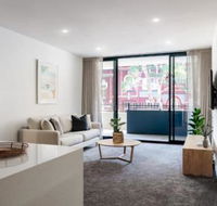 Contemporary Apartment in Newcastle CBD - Tourism Gold Coast