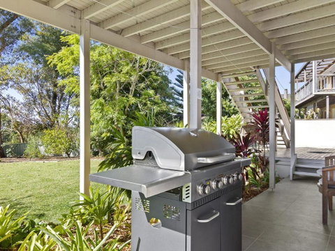 HILLTOP HAVEN In MOLLYMOOK - Tourism Gold Coast 2