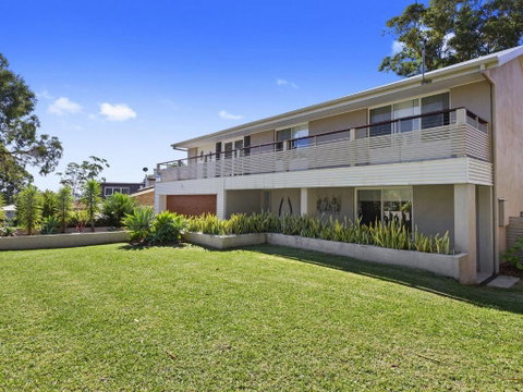 HILLTOP HAVEN In MOLLYMOOK - Tourism Gold Coast 5
