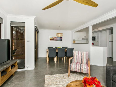 Calinda Sol 12 - Tourism Gold Coast 6