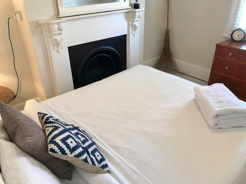 YSG The Edward Townhouse 153 Walk To Town - Tourism Gold Coast 3