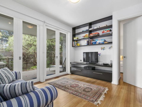 SEA CORNER Anglesea - Tourism Gold Coast 5