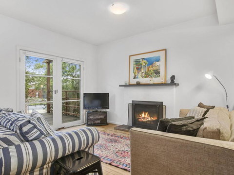 SEA CORNER Anglesea - Tourism Gold Coast 3