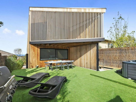 POINT BREAK NEW LISTING 2019 - Tourism Gold Coast 2
