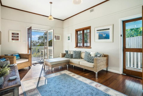 Kembali On Massinger Street - Tourism Gold Coast 1