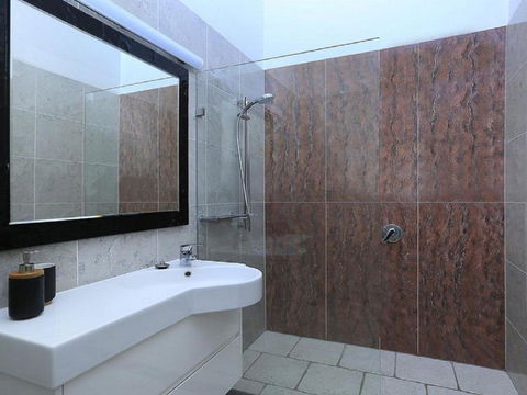 Albatross Whale Watch From The House - Tourism Gold Coast 2