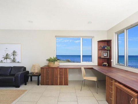 Albatross Whale Watch From The House - Tourism Gold Coast 6