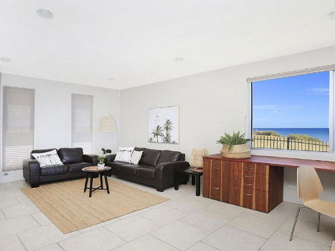 Albatross Whale Watch From The House - Tourism Gold Coast 5