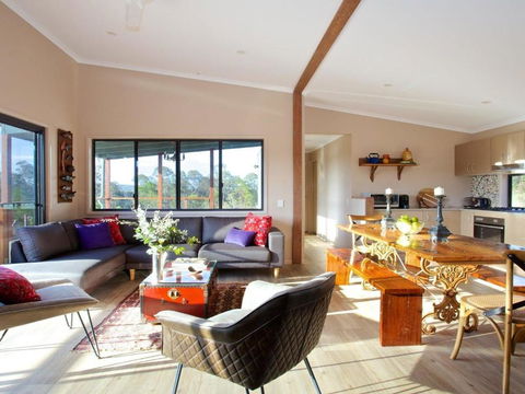 Tea Tree Hollow 50 Percent Off Third Night On Weekend - Tourism Gold Coast 4