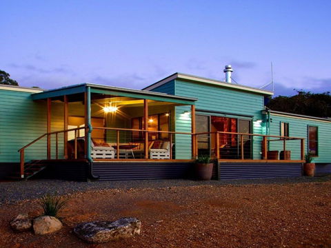 Tea Tree Hollow 50 Percent Off Third Night On Weekend - Tourism Gold Coast 6
