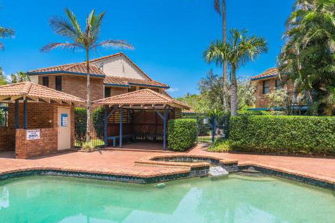 Calinda Sol 10 - Tourism Gold Coast 4