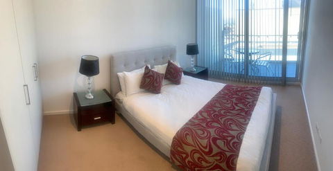 RNR Light Square - Tourism Gold Coast 2