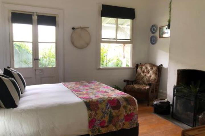 Tenterfield NSW Tourism Gold Coast