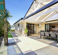 Sandy Bottom Pet Friendly 3 Min Walk to Beach - Tourism Gold Coast