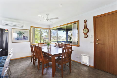 Yarragon 4 Bedroom House In Gippsland - Tourism Gold Coast 6