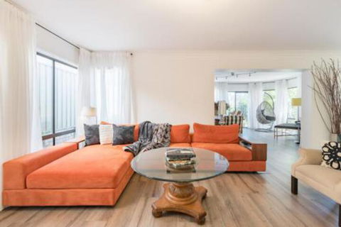 ULTRA SPACIOUS STYLISH HOME In PRESTONS SYDNEY - Tourism Gold Coast 0