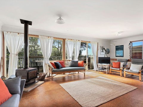 Macs Surf Style 12 Ocean Drive - Tourism Gold Coast 4