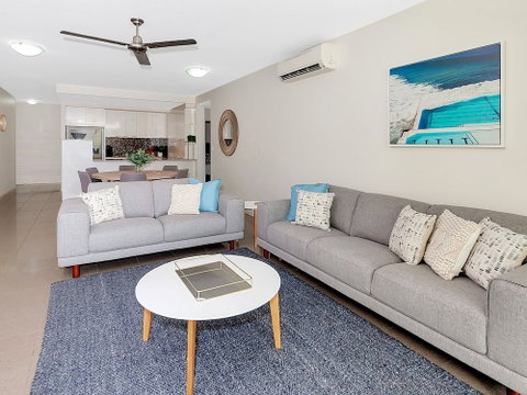 Stunning Ground Floor City Apartment - Tourism Gold Coast 6
