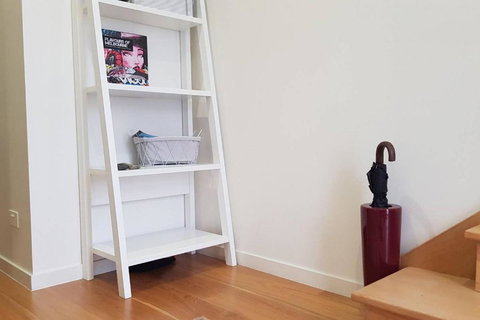 CHELSEA Family Home Close To Beach & Shops - Tourism Gold Coast 4