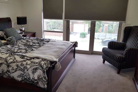 CHELSEA Family Home Close To Beach & Shops - Tourism Gold Coast 6