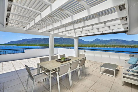 Belle Escapes Luxury Cairns Penthouse With Ocean Views 903 - Tourism Gold Coast 2