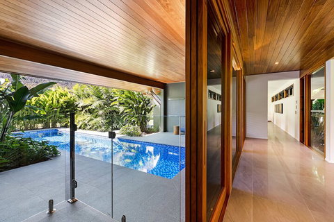 Aqua - At Funnel Bay - Tourism Gold Coast 3