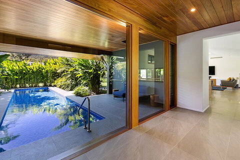 Aqua - At Funnel Bay - Tourism Gold Coast 2
