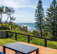 Seaview Pet Friendly with Stunning Views 1 Min to Beach - Tourism Gold Coast