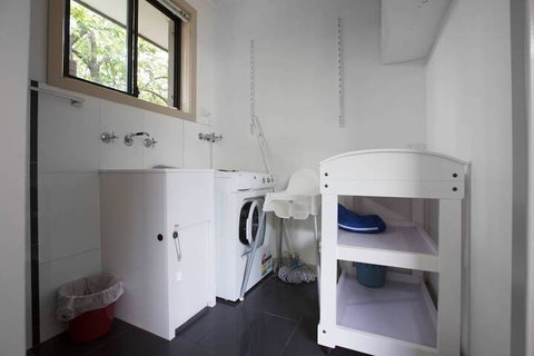Spacious 3bedrooms Big House@mitcham - Tourism Gold Coast 3