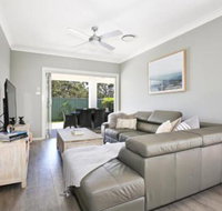 Wowly Waters Pet Friendly 1 Min Walk to Beach - Tourism Gold Coast