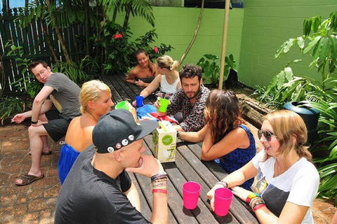 Nomads Esplanade Backpackers Hostel Cairns - Tourism Gold Coast 5