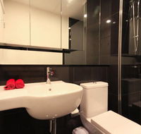 Amazing Waterfront Apartment - Tourism Gold Coast