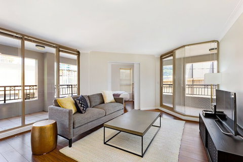 Woolloomooloo Modern Apartment 12 BRK - Tourism Gold Coast 2