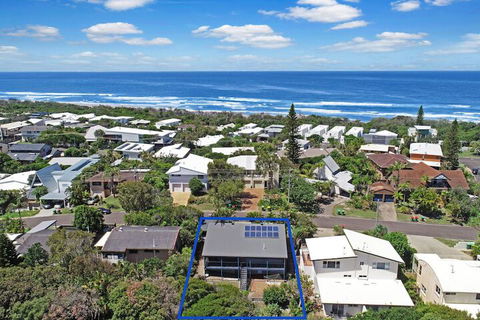 Allamanda Sands - 23 Oriole Avenue - Tourism Gold Coast 1