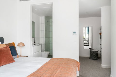 BOUTIQUE STAYS - Axel Apartments - Tourism Gold Coast 1