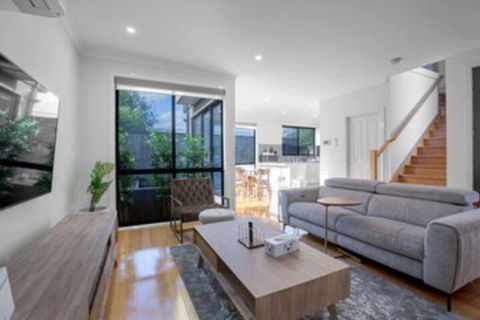 Impressive & Spacious New Townhouse@preston - Tourism Gold Coast 0