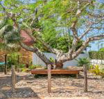 A SWEET ESCAPE Byron Surf Cottage walk to Byron - Tourism Gold Coast