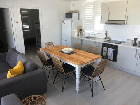 Bay Breeze Cottage - Tourism Gold Coast 4
