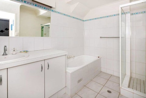 Kendall Beach Apartments 5 Belongil Beach - Tourism Gold Coast 2