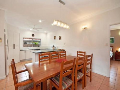 CRISTAL At CLIFTON BEACH - Tourism Gold Coast 1