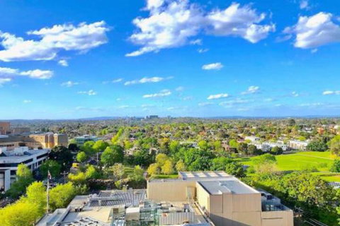 Deluxe Central Park 4B2B APT BoxHill Panorama - Tourism Gold Coast 0