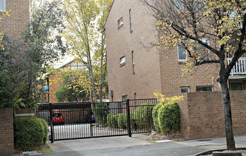 Adelaide Dresscircle Apartments - Archer Street - Tourism Gold Coast 2