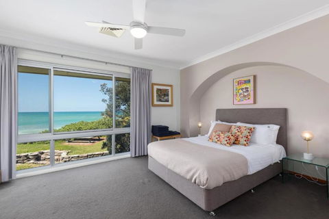 Captains Quarters - Tourism Gold Coast 3