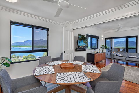 Belle Escapes Luxury Penthouse With Ocean Views - Tourism Gold Coast 5