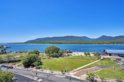 Belle Escapes Luxury Penthouse With Ocean Views - Tourism Gold Coast 1