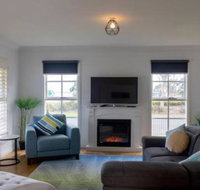 5 Bedroom Close to Beach  Moorpanyal Park - Tourism Gold Coast
