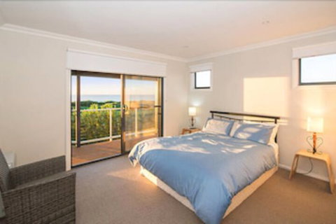 Jay's Beach House - Tourism Gold Coast 2