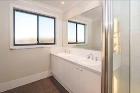 Jay's Beach House - Tourism Gold Coast 3