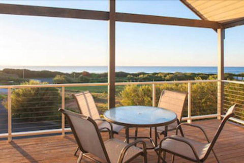 Jay's Beach House - Tourism Gold Coast 4