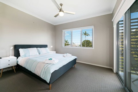 Redcliffe Holiday Accommodation - Tourism Gold Coast 3